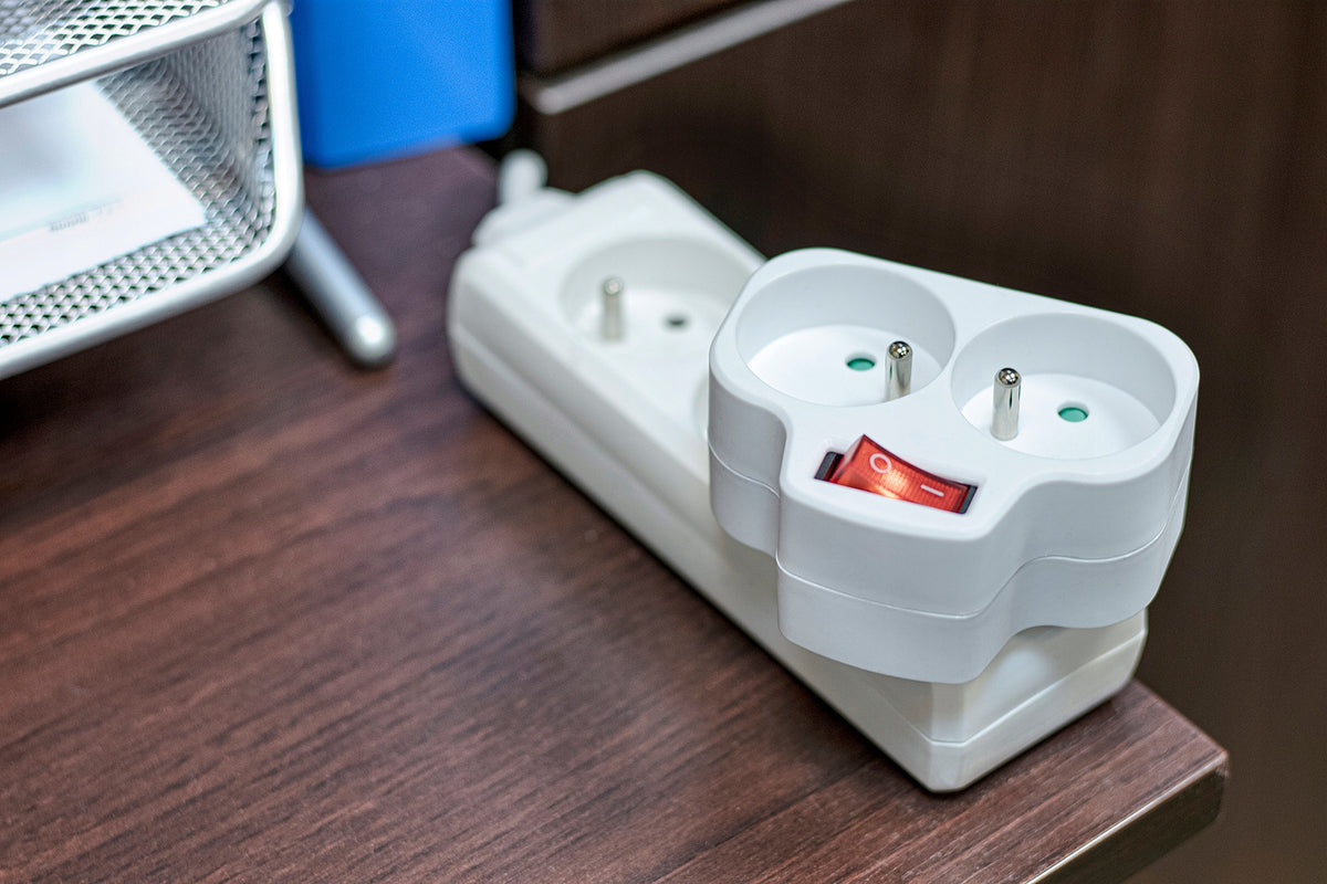 Gniazdo Elektryczne rozgałęźnik Plast-Rol biały