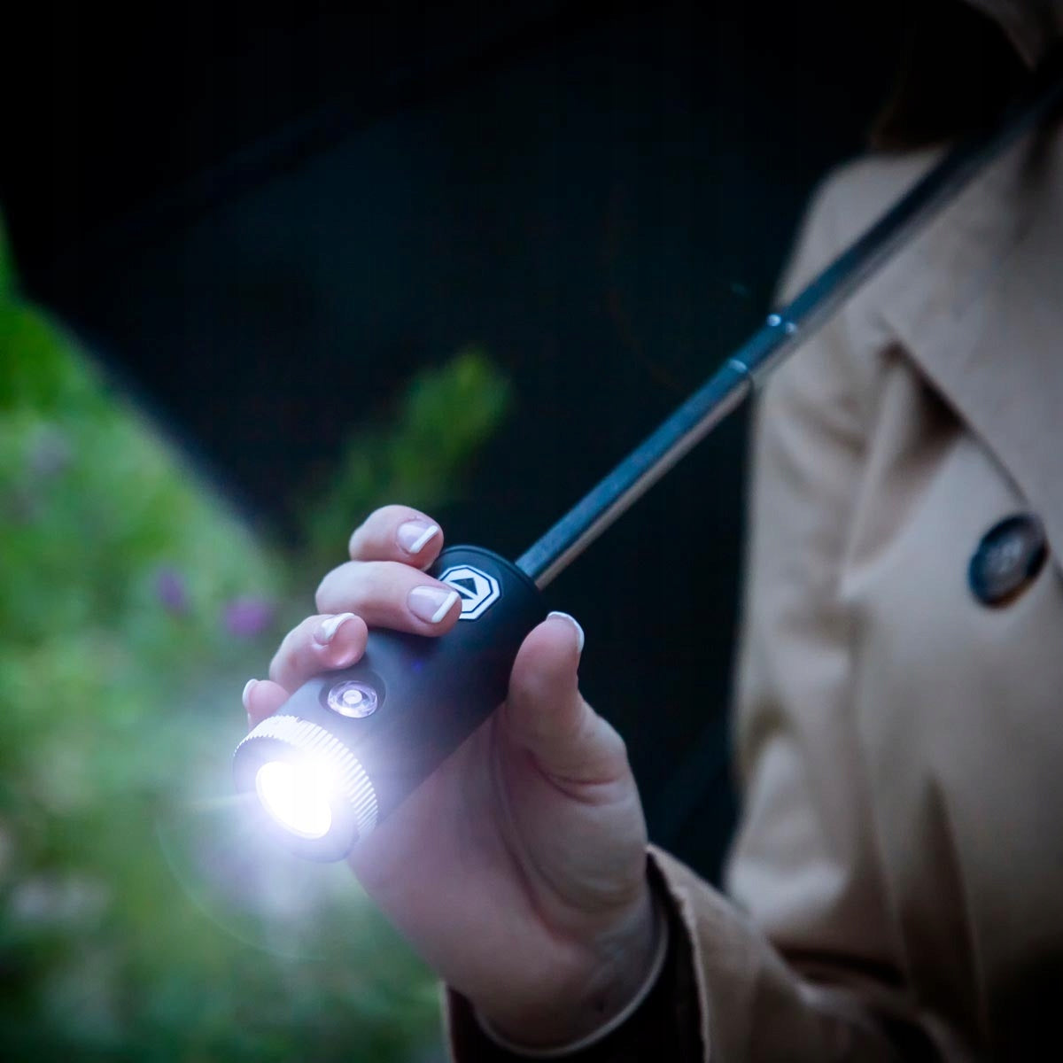 InnovaGoods parasol automatyczny wielokolorowy wbudowana latarka LED