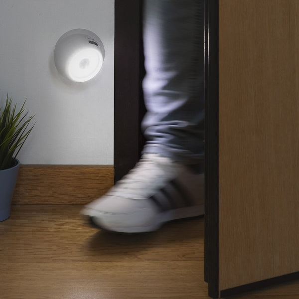 Lampka LED przenośna czujnik ruchu Maglum InnovaGoods