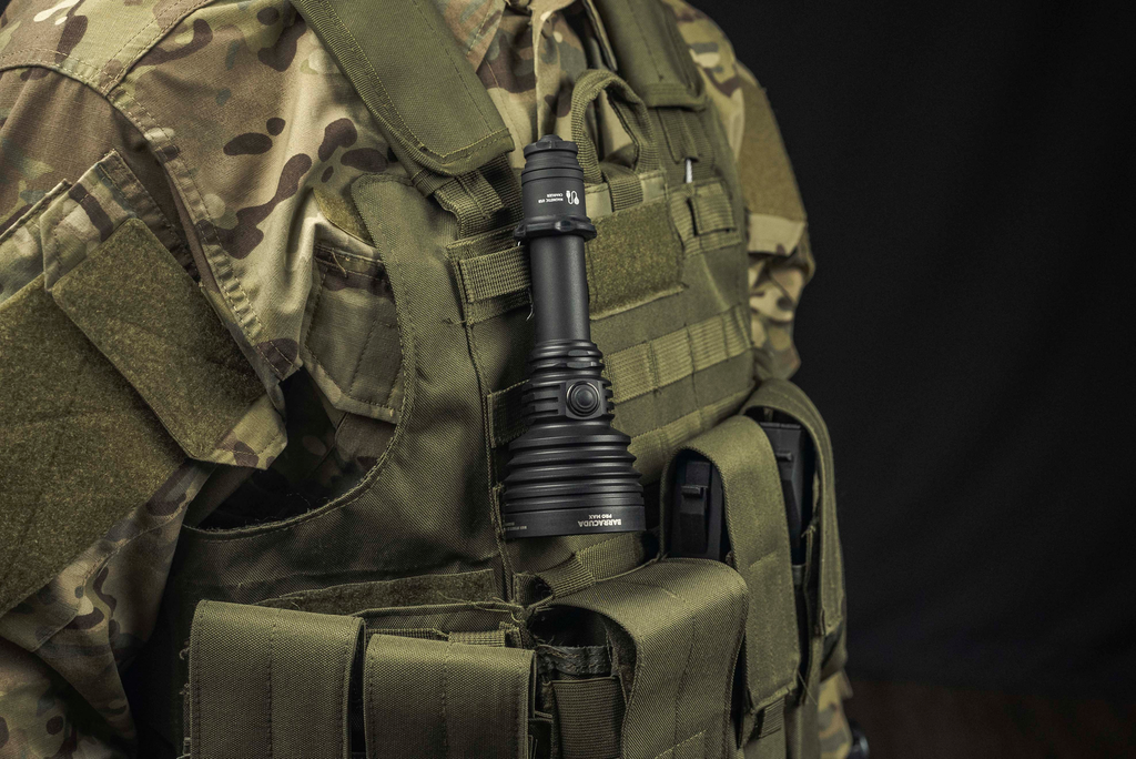 Latarka Armytek Barracuda Pro Max Magnet USB pcb White