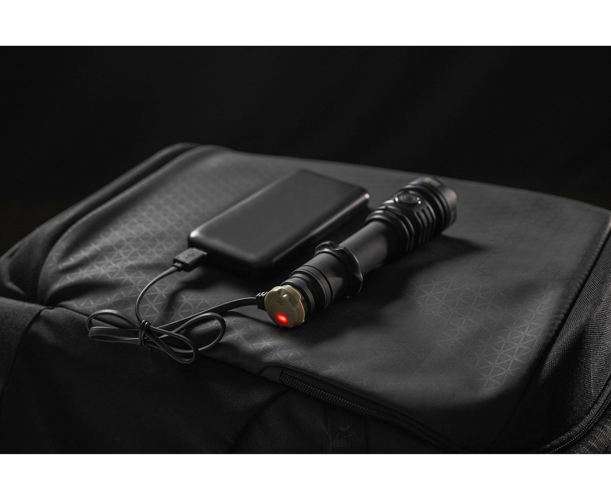 Latarka Armytek Viking Pro Max Magnet USB pcb White
