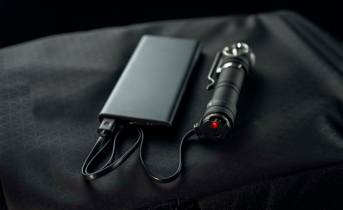 Latarka Armytek Wizard C2 Pro Max lr pcb White