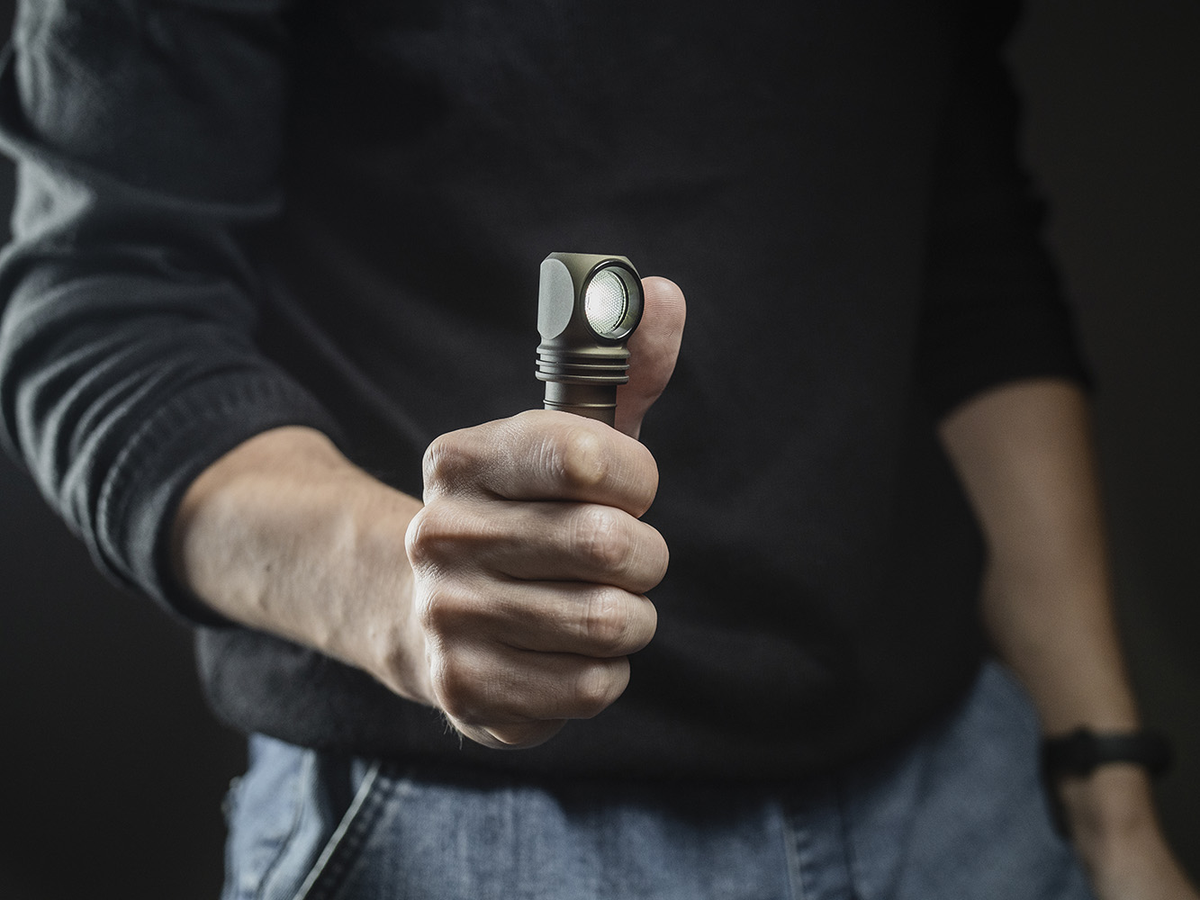 Latarka Armytek Wizard C2 Pro Olive