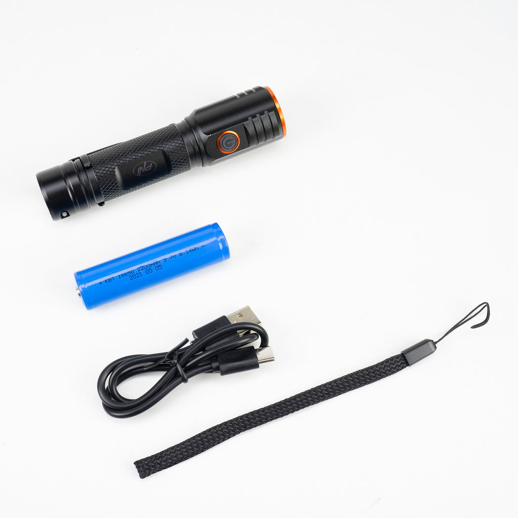 Latarka LED PNI Adventure F650 z diodą LED 20W 2000lm aluminium IPX6