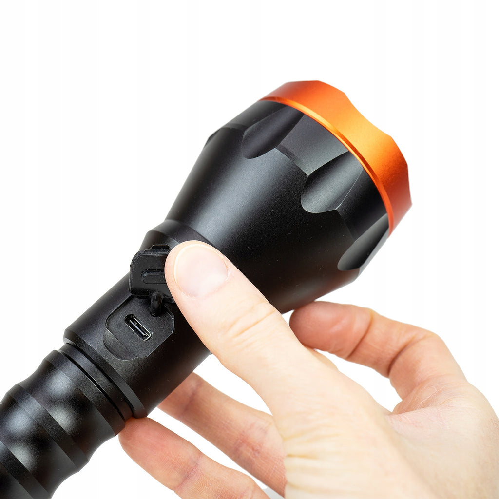 Latarka PNI Adventure F550 Crystal LED 10W aluminium 500lm IPX6 4000mAh