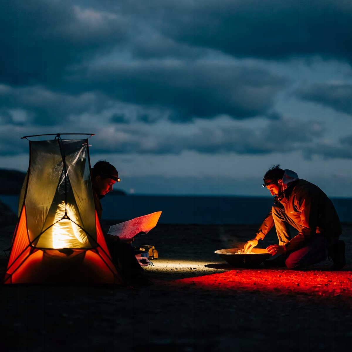 Latarka czołowa czołówka na głowę akumulatorowa Olight Array 2 Pro 1500 lm