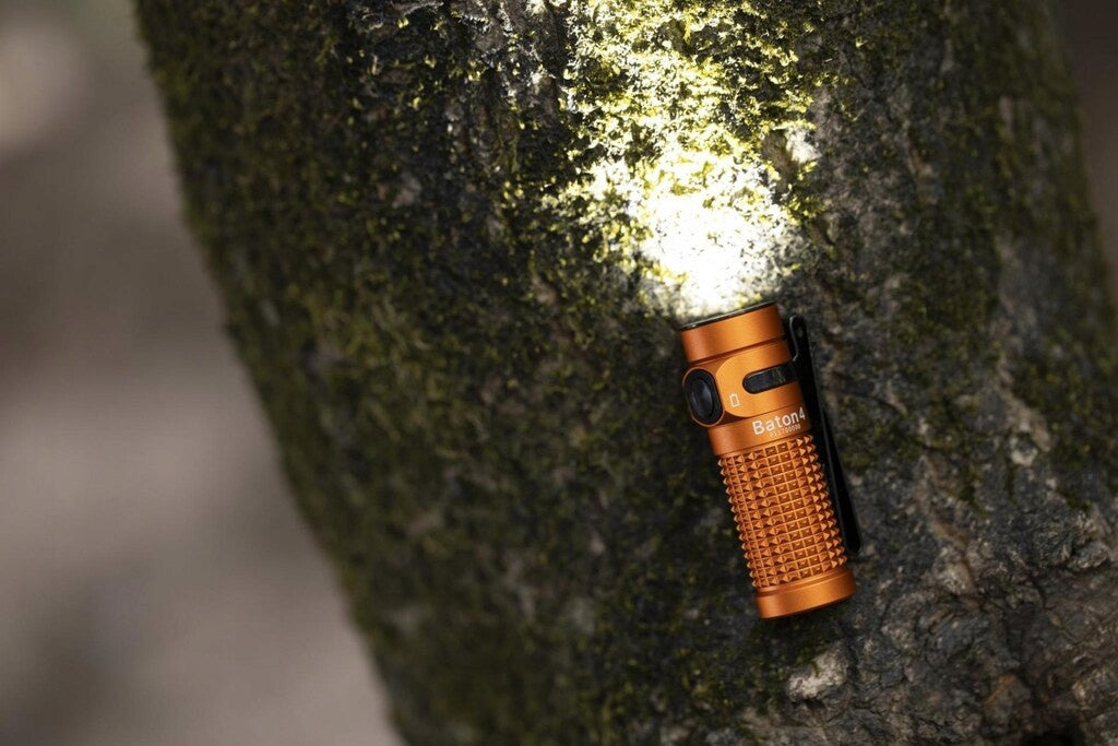 Latarka klasyczna LED Olight Baton 4 pomarańczowa 1300lm 170m 30 dni