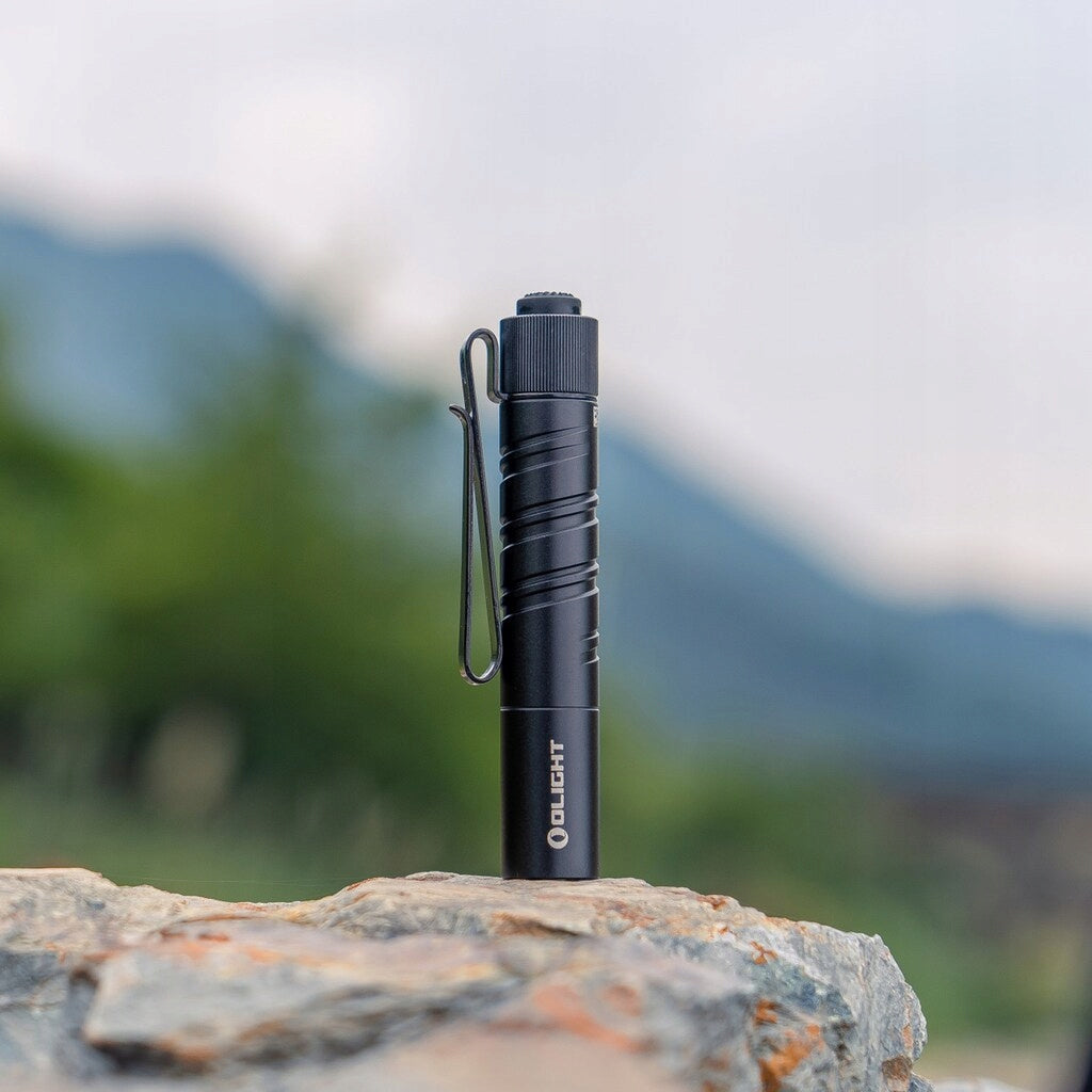 Latarka klasyczna LED Olight I3T 2 eos 300lm 62m 21 min