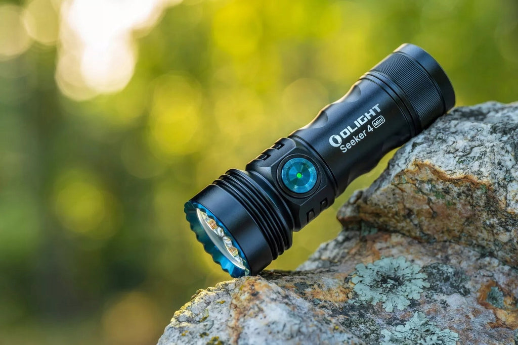 Latarka klasyczna LED Olight Seeker 4 Pro Mini Neutral White 1200lm 12 dni