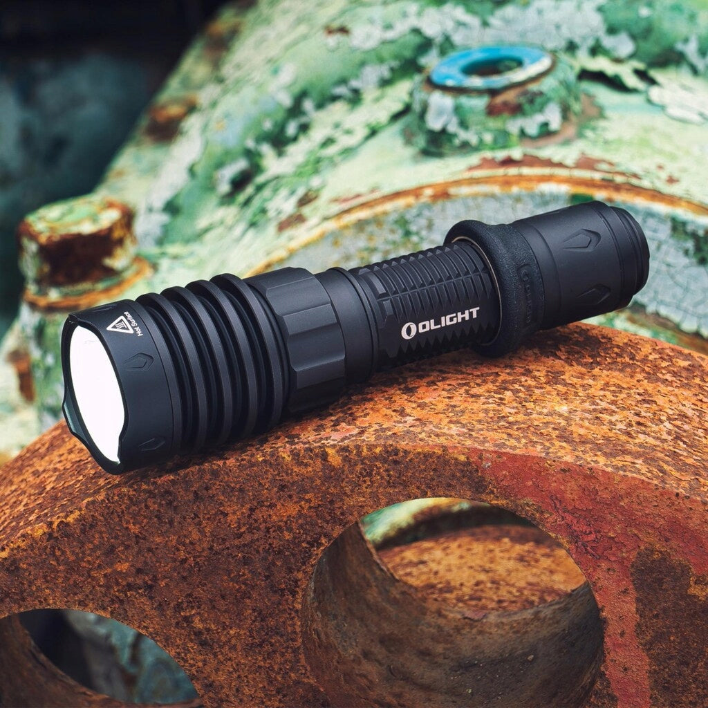 Latarka klasyczna LED Olight Warrior X 4 czarna matowa 2600lm 630m 480 min