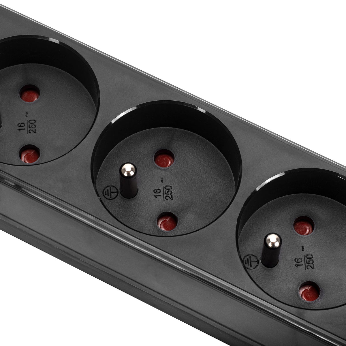 Przedłużacz elektryczny czarny 4-gniazdowy z USB MONTIS 1,5m MT186-BK-1,5