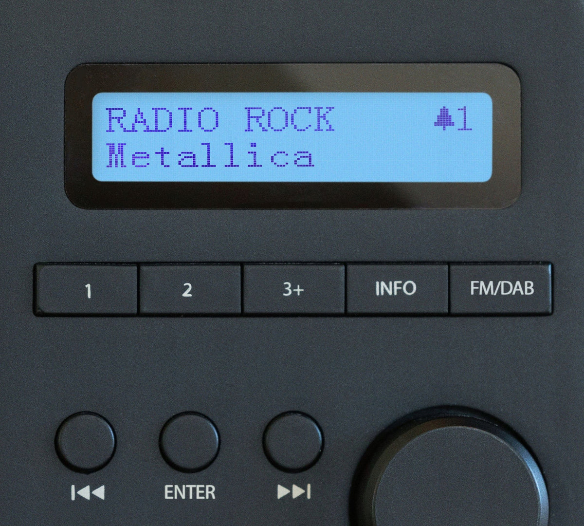 Radio sieciowo-bateryjne DAB+, FM Pinell Supersound Mini zawsze w zasięgu