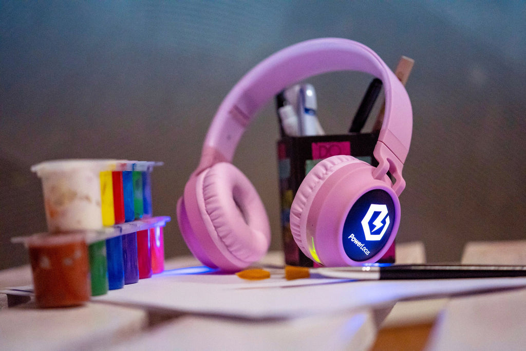 Słuchawki dla dzieci PowerLocus Buddy Pink bezprzewodowe LED Mikro SD AUX