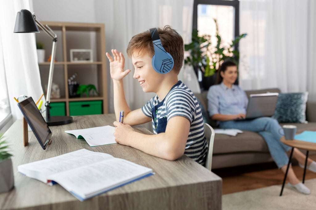 Słuchawki dla dzieci bezprzewodowe nauszne PowerLocus P1Kids kabel + etui