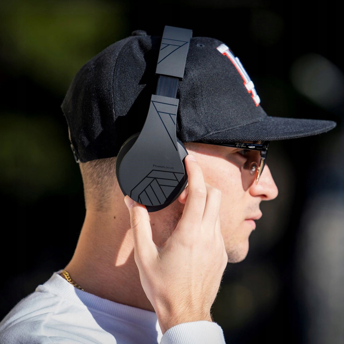 Słuchawki PowerLocus P2 bezprzewodowe czarne Bluetooth / microSD / radioFM