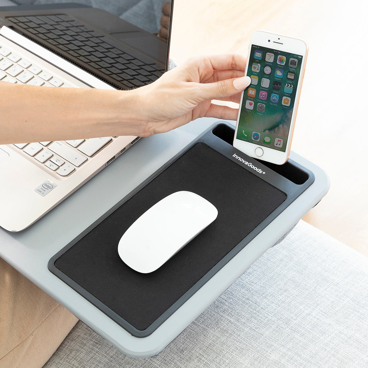 Stolik pod laptopa z poduszką XL Deskion InnovaGoods 57,5 x 30,5 x 5,8 cm