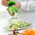 Tarka InnovaGoods Spiralny Nóż do Warzyw Spiral Slicer Spiru akcesoria