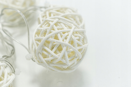 RATTANOWE KULE 10SZT LED 2*AA