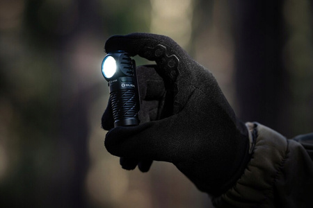 Latarka czołowa i kątowa Olight Perun 3 Mini Premium Black z opaską 1250 lm