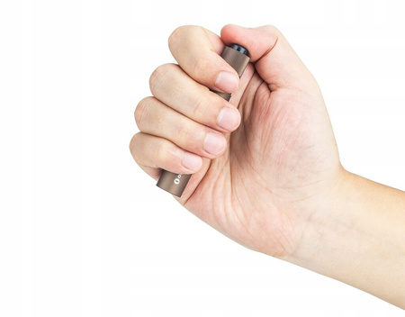 Latarka Olight I3T EOS piaskowa 180lm 60m 16 min ipx8