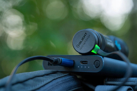 Latarka klasyczna LED Olight Seeker 4 Pro Mini Neutral White 1200lm 12 dni