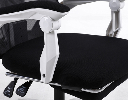 YODA White z podnóżkiem