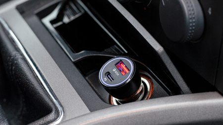 Ładowarka samochodowa , USB typ C Montis 3000 mA