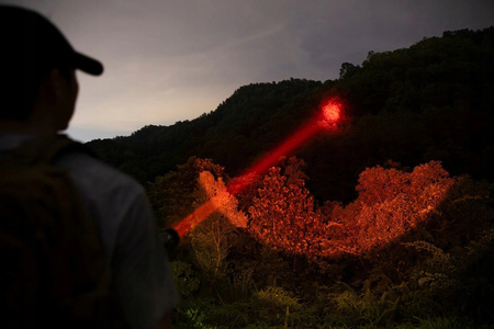 Latarka klasyczna LED Olight Javelot Turbo 2 KIT 1800lm 1500m Moro + ZESTAW