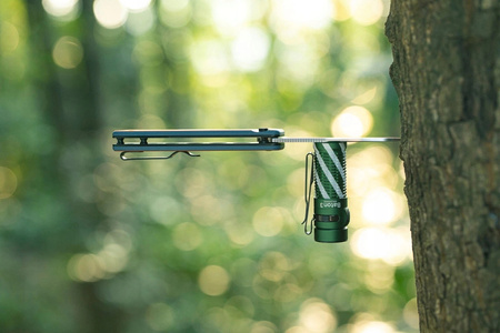 Latarka Olight Baton 3 ciemno zielona Limited christmas 1200lm 166m 20 dni