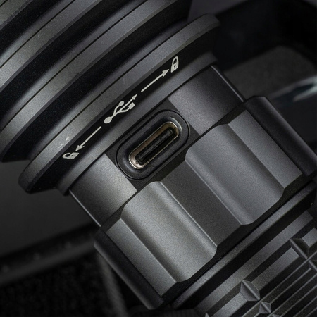 Latarka klasyczna LED Olight Warrior X 4 czarna matowa 2600lm 630m 480 min