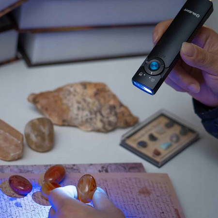 Latarka Olight Arkfeld UV NW 1000lm 85m 8 dni neutral white